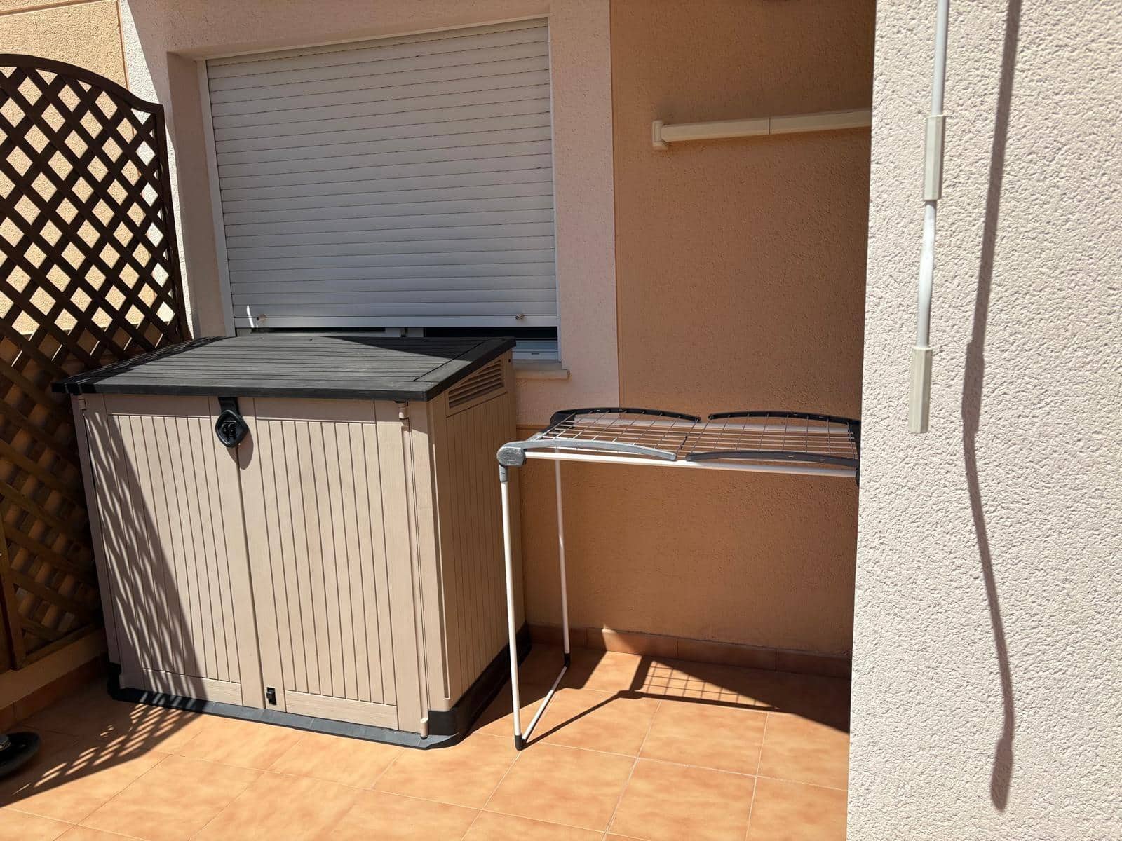 2 bedroom Apartment for rent in Denia with pool - € 750 (Ref: 9159620)