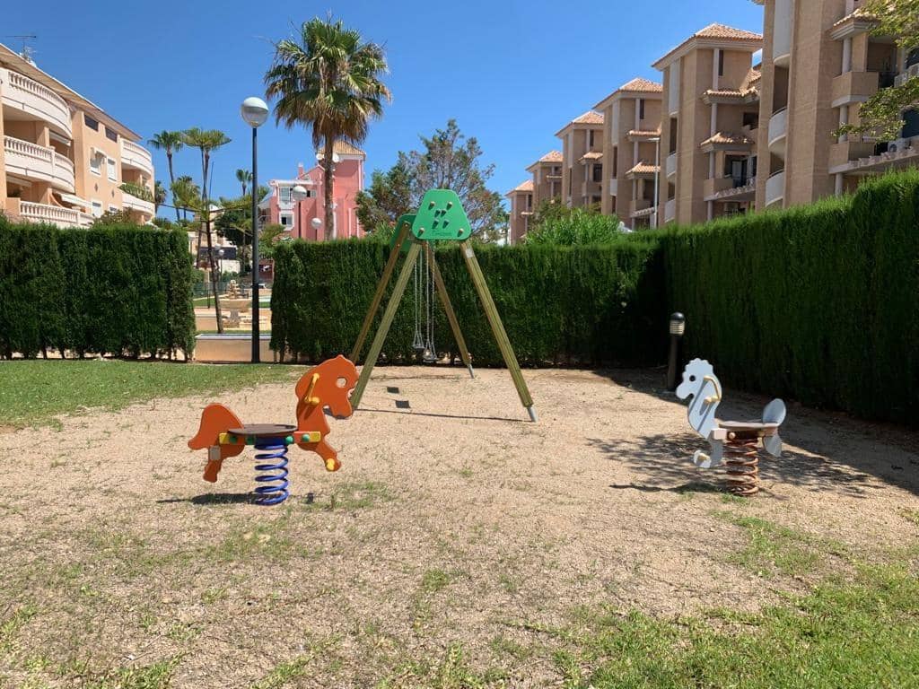 2 soveværelse Lejlighed til leje i Denia med swimmingpool - € 750 (Ref: 9159620)