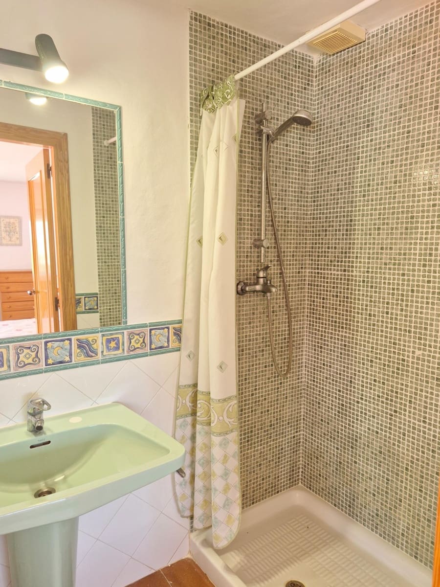 4 slaapkamer Villa te koop in Oliva Nova met zwembad garage - € 740.000 (Ref: 9192508)