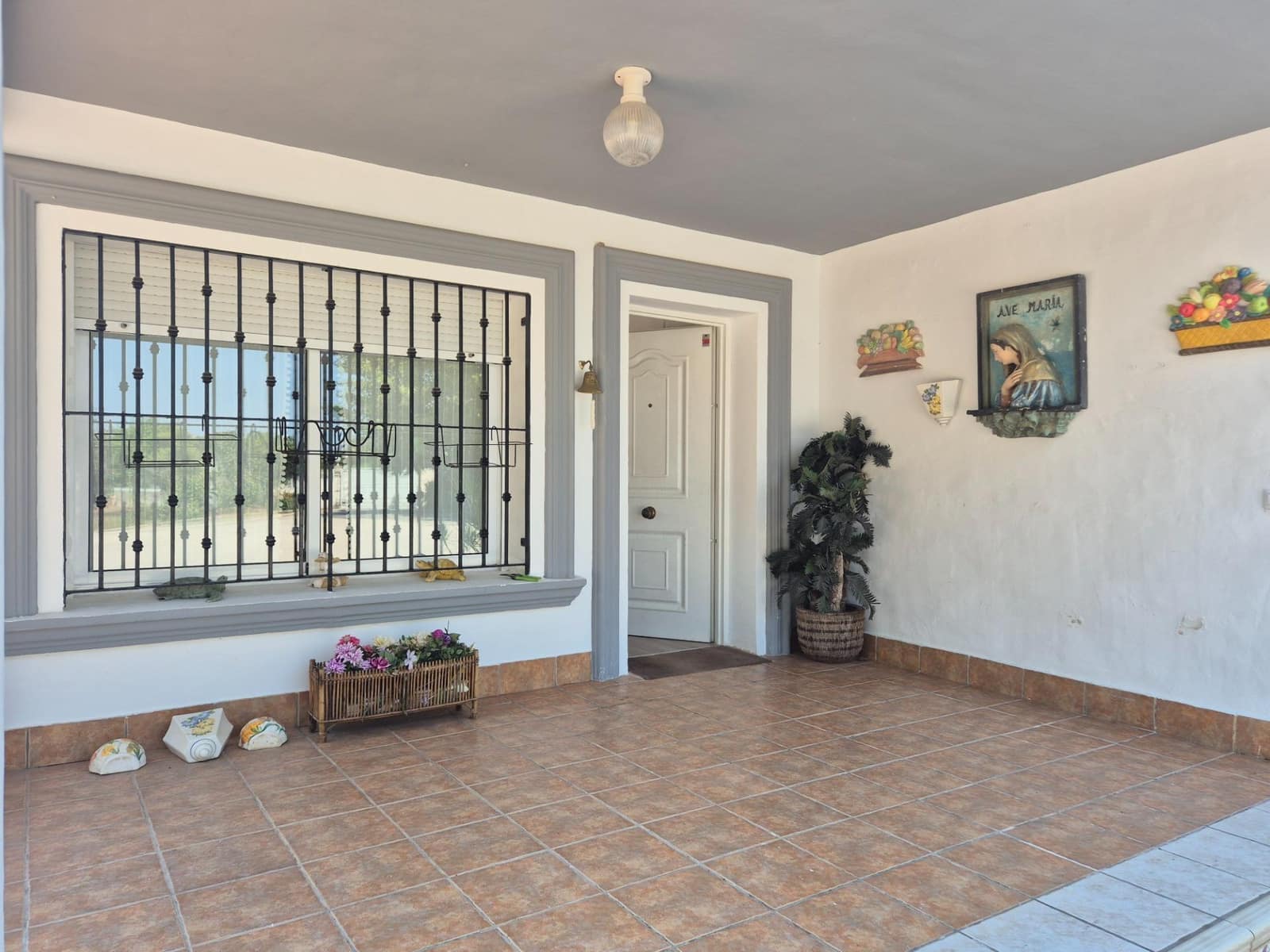 Chalet de 4 habitaciones en Oliva Nova en venta con piscina garaje - 740.000 € (Ref: 9192508)