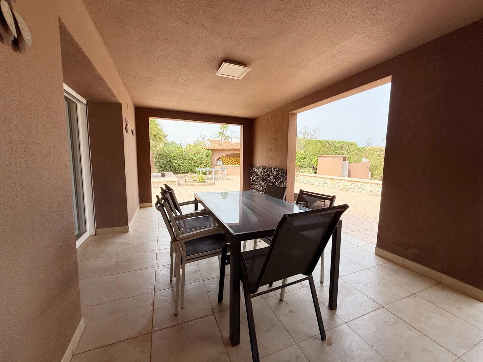 4 bedroom Villa for sale in Denia with pool garage - € 1,200,000 (Ref: 9202571)