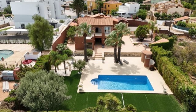 4 bedroom Villa for sale in Dénia with pool garage - € 1,200,000 (Ref: 9202571)