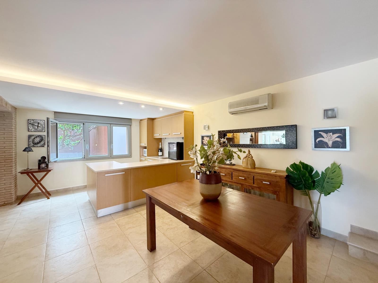 4 quarto Moradia para venda em Denia com piscina garagem - 1 200 000 € (Ref: 9202571)