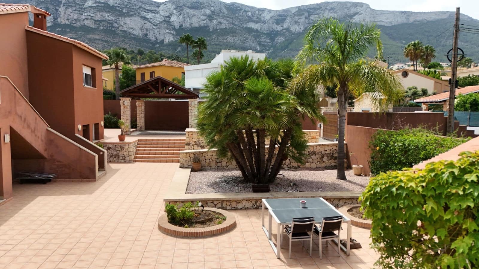 4 quarto Moradia para venda em Denia com piscina garagem - 1 200 000 € (Ref: 9202571)
