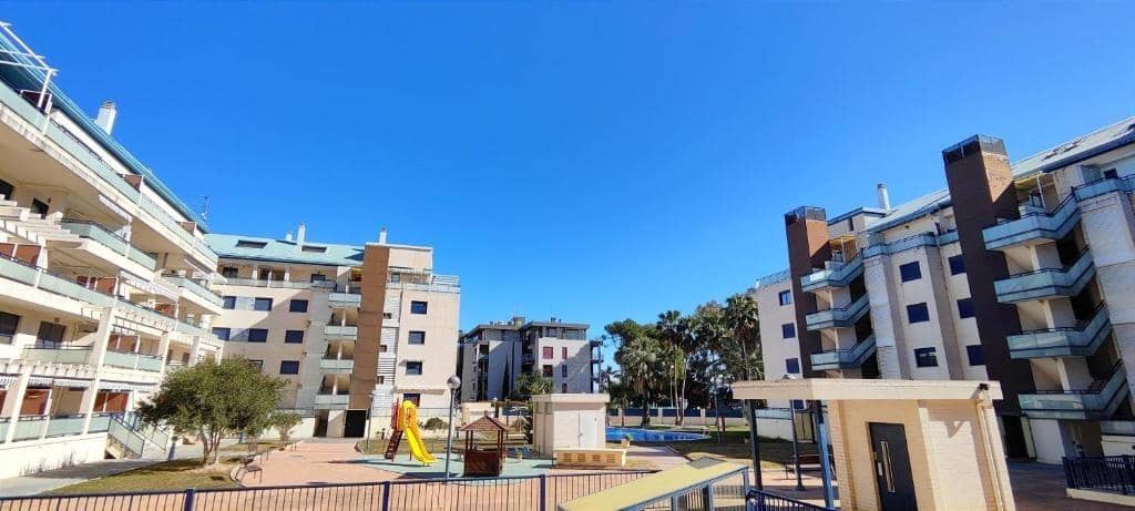 3 bedroom Apartment for rent in Denia with pool garage - € 1,500 (Ref: 9217625)