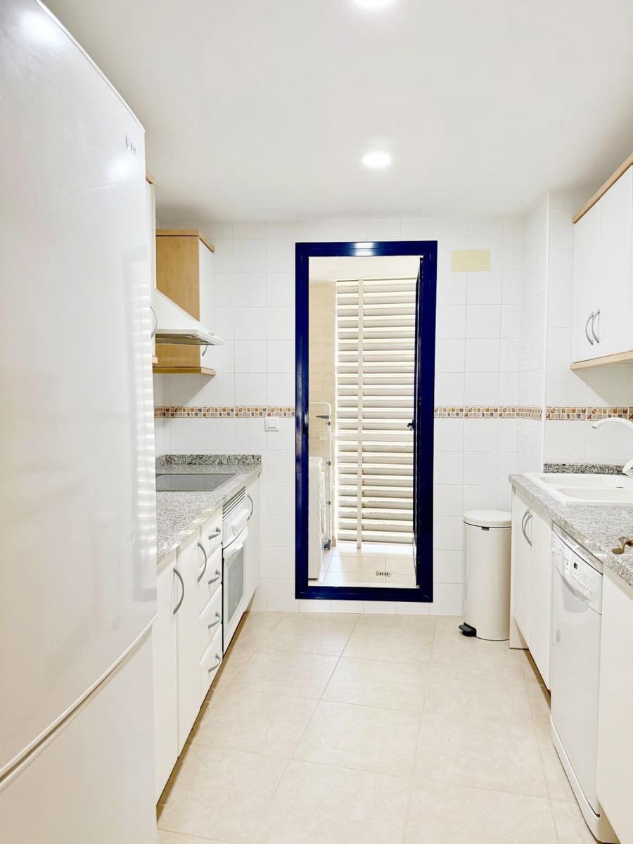 3 bedroom Apartment for rent in Denia with pool garage - € 1,500 (Ref: 9217625)