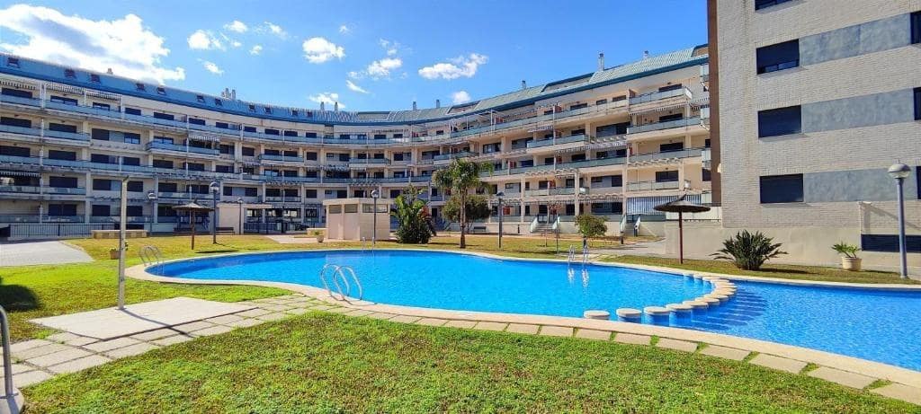 3 bedroom Apartment for rent in Denia with pool garage - € 1,500 (Ref: 9217625)