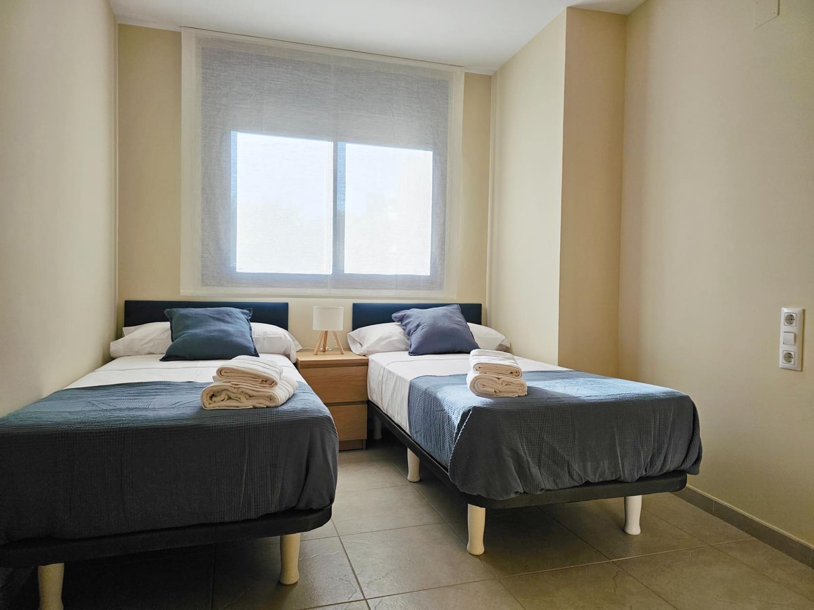 3 bedroom Apartment for rent in Denia with pool garage - € 1,500 (Ref: 9217625)