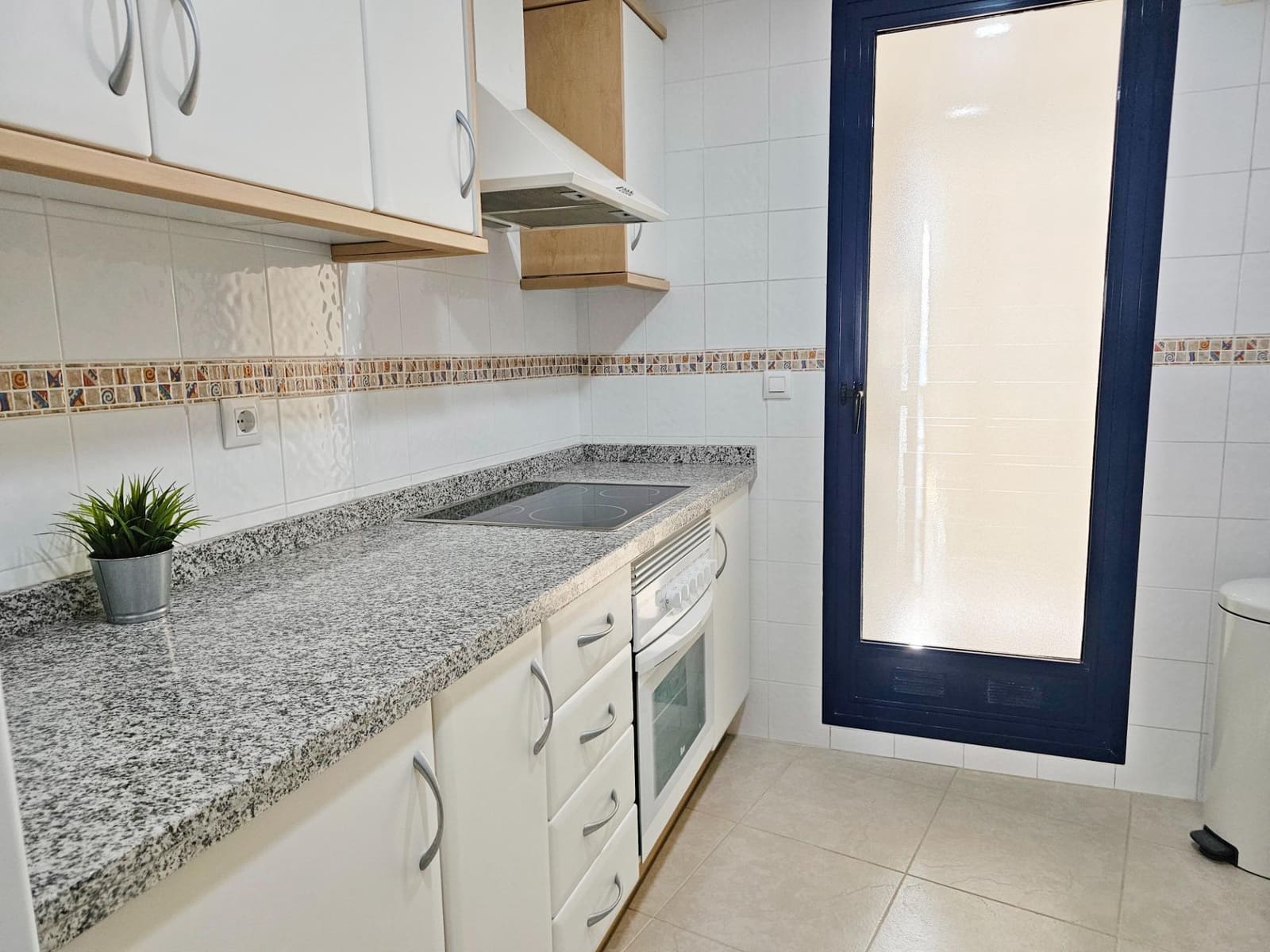 3 bedroom Apartment for rent in Denia with pool garage - € 1,500 (Ref: 9217625)