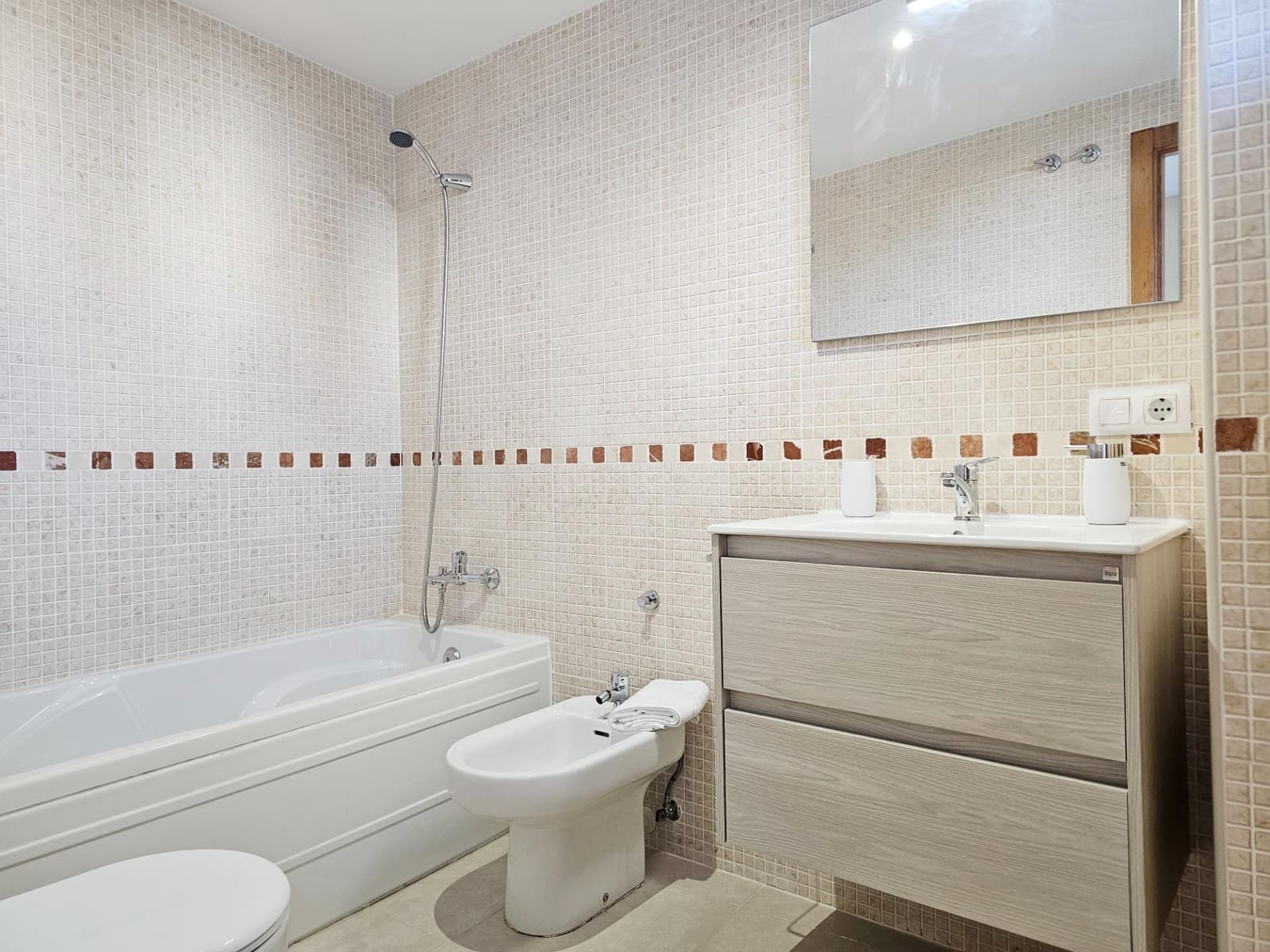 3 bedroom Apartment for rent in Denia with pool garage - € 1,500 (Ref: 9217625)