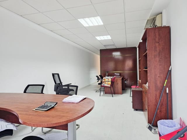 Ufficio da affittare in El Puerto, Dénia - 750 € (Rif: 9217627)