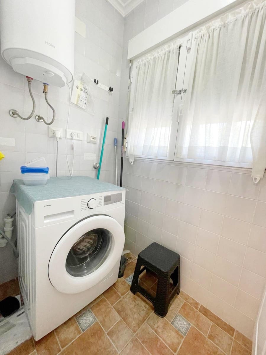 2 slaapkamer Appartement te huur in Denia met zwembad garage - € 850 (Ref: 9226889)