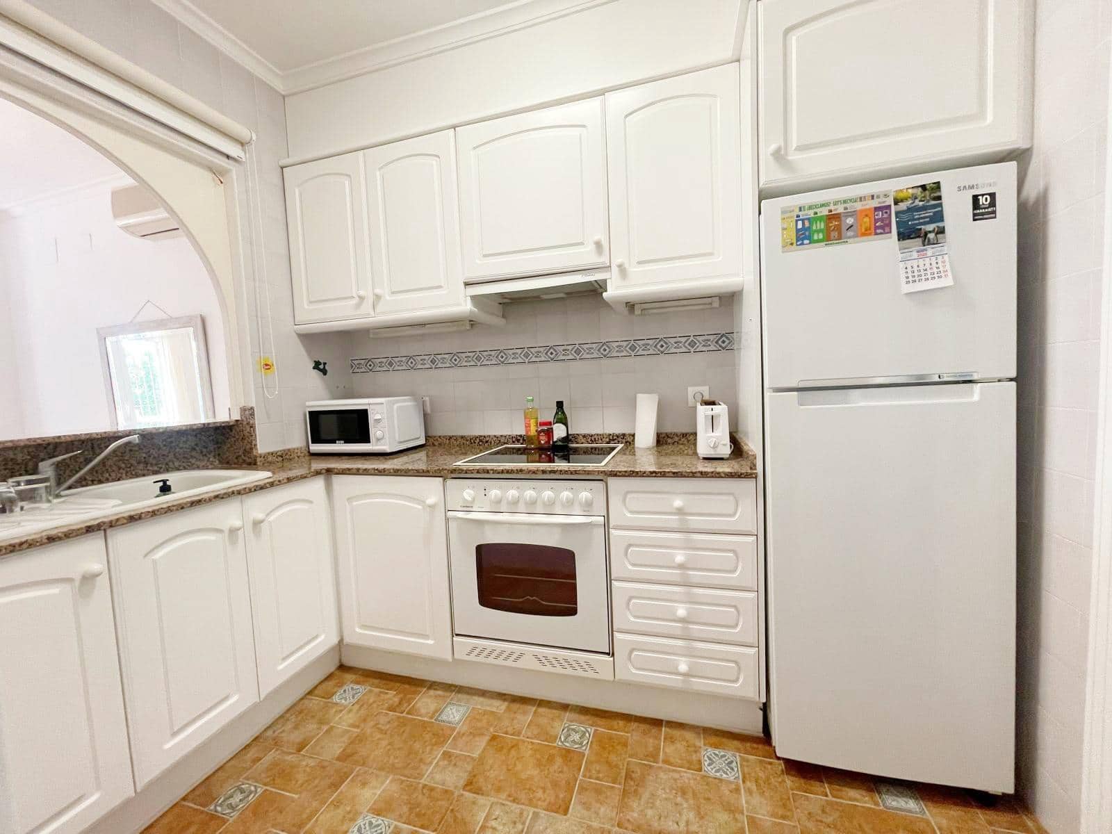 2 slaapkamer Appartement te huur in Denia met zwembad garage - € 850 (Ref: 9226889)