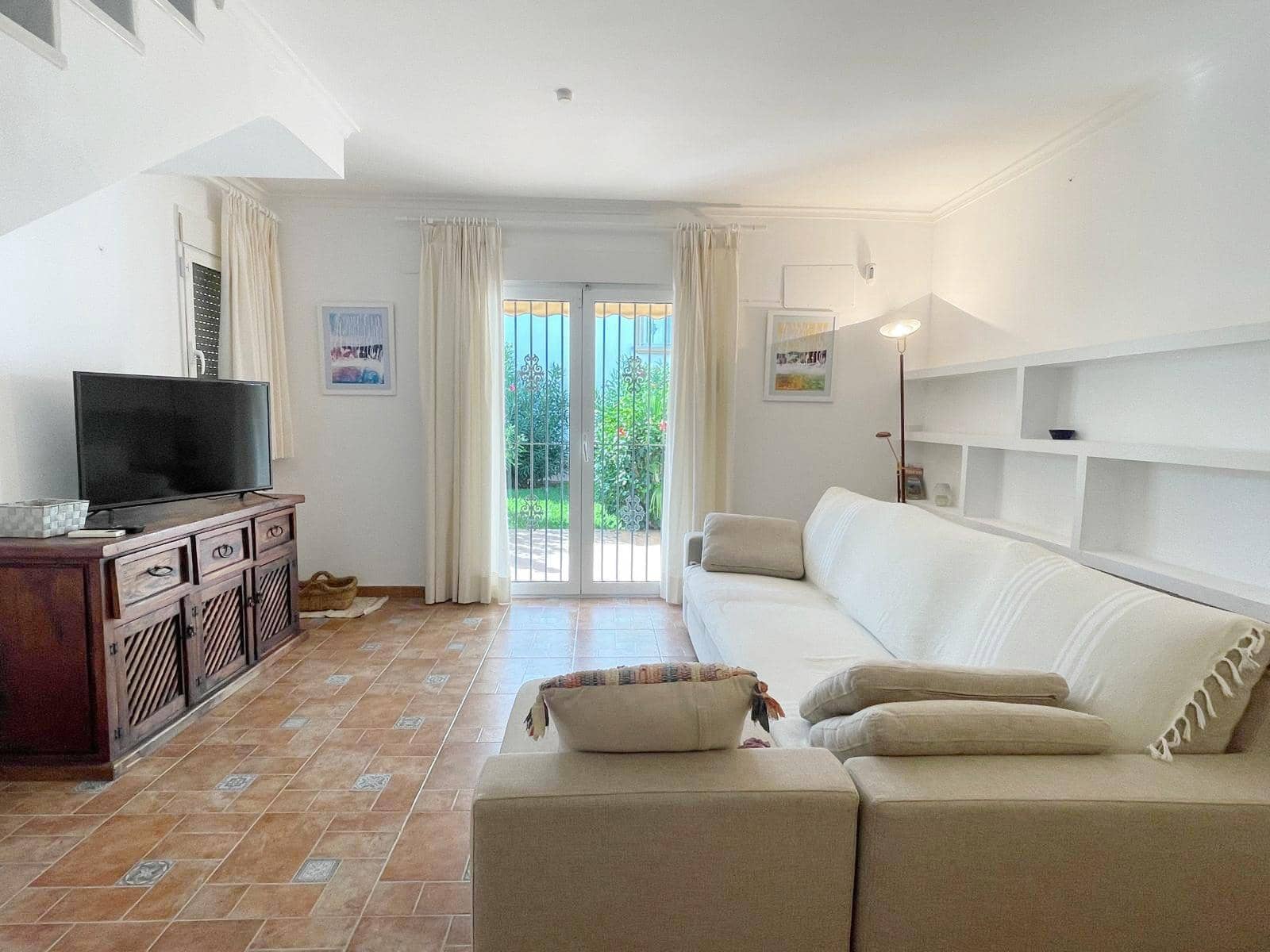 2 slaapkamer Appartement te huur in Denia met zwembad garage - € 850 (Ref: 9226889)