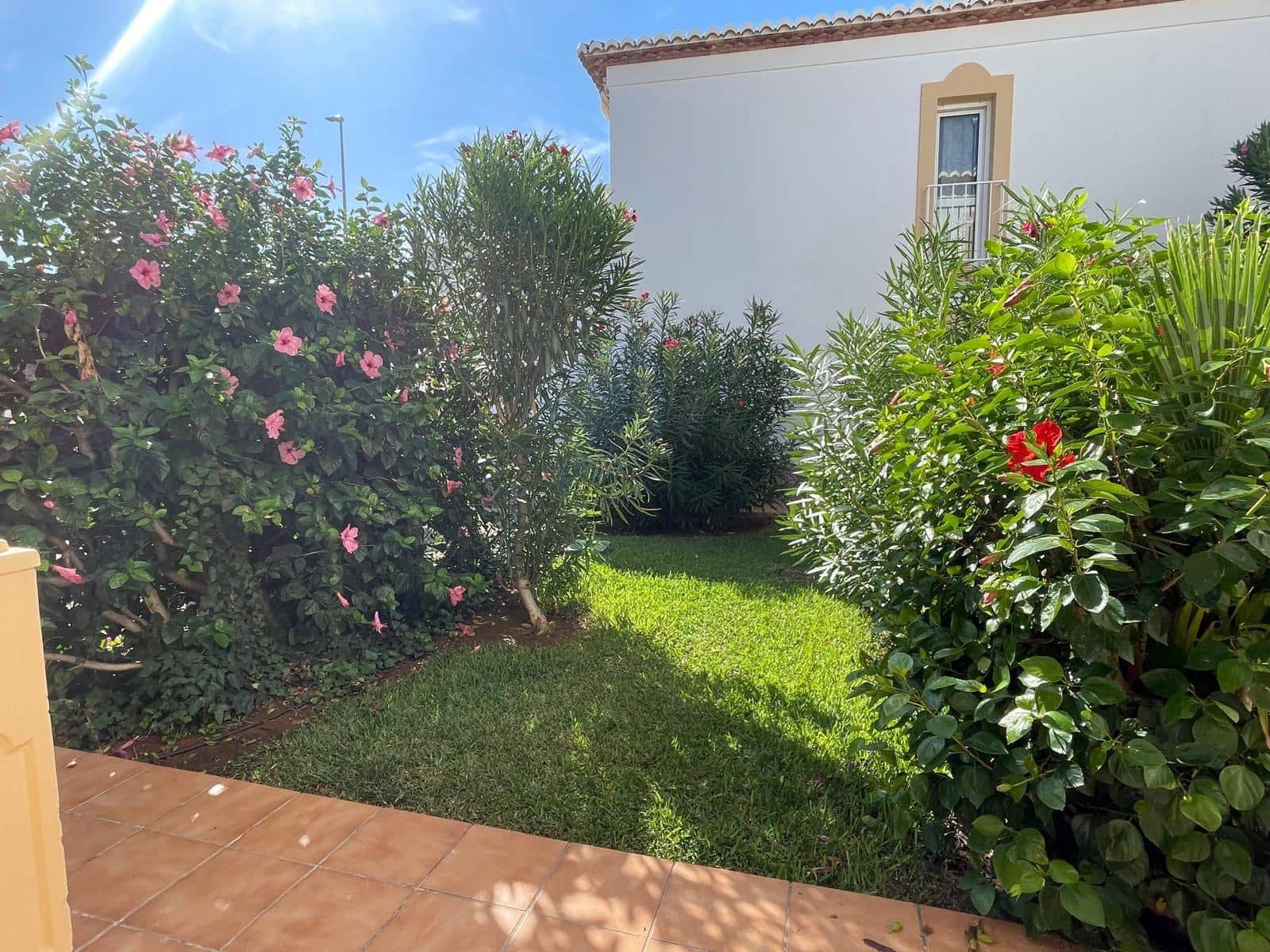 2 slaapkamer Appartement te huur in Denia met zwembad garage - € 850 (Ref: 9226889)