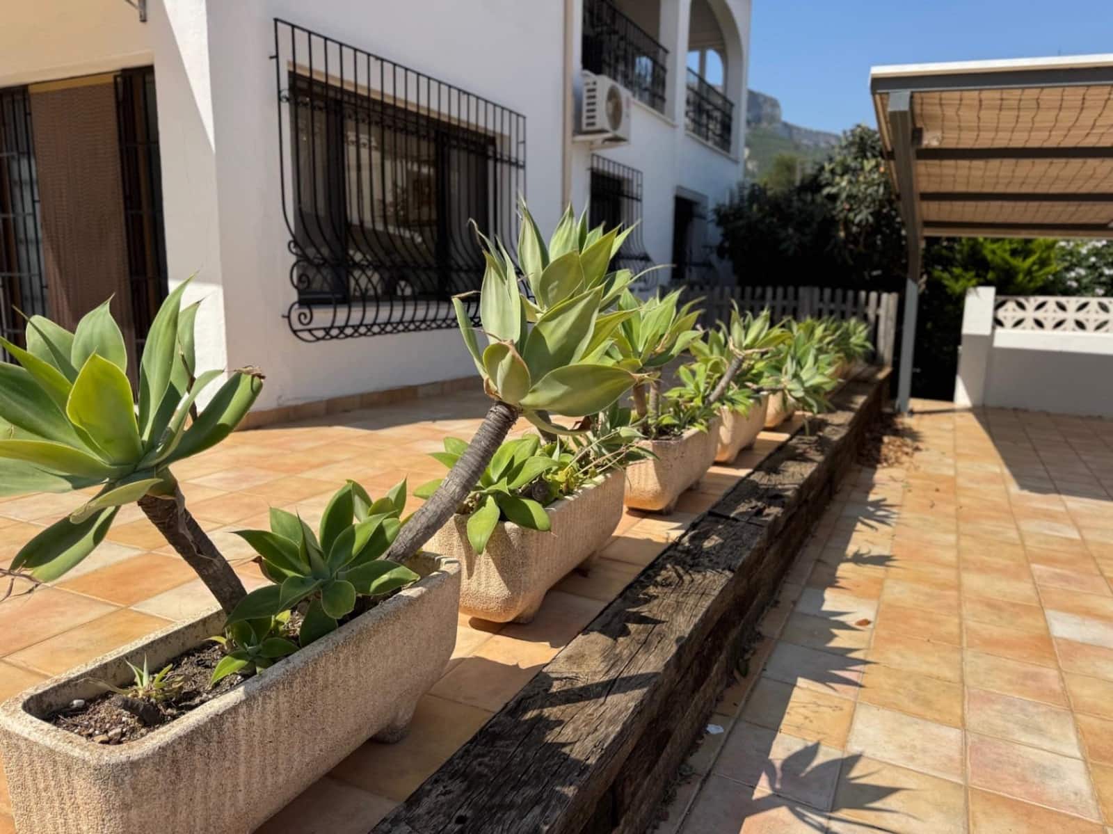 5 chambre Villa/Maison à vendre à Denia avec piscine garage - 580 000 € (Ref: 9226890)