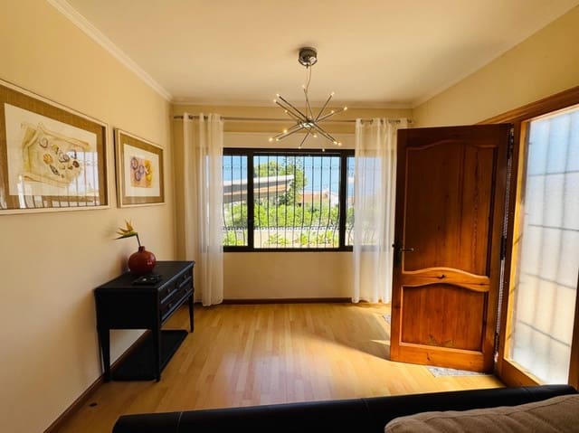 Chalet de 5 habitaciones en El Montgó, Dénia en venta con piscina garaje - 580.000 € (Ref: 9226890)