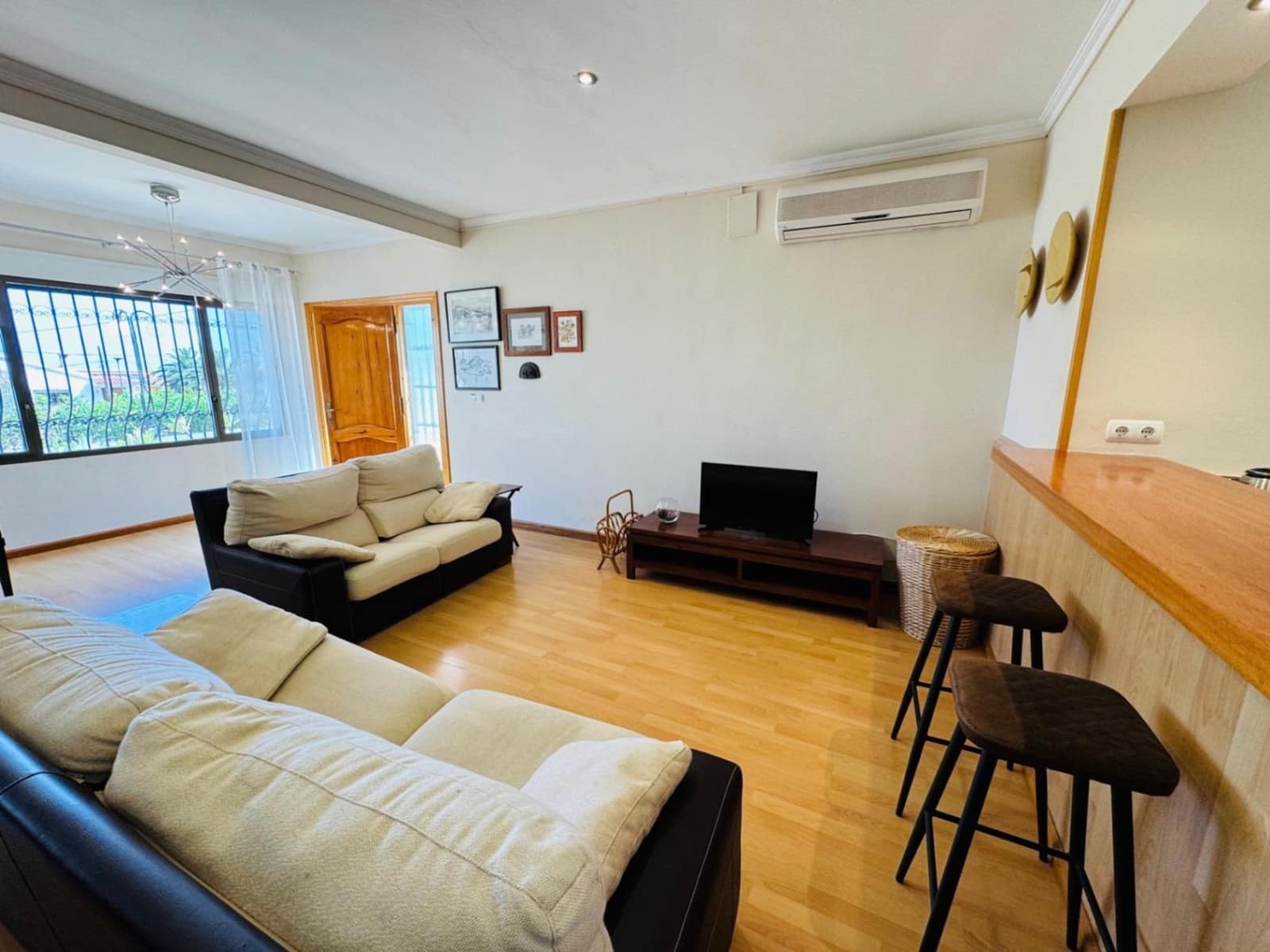 5 chambre Villa/Maison à vendre à Denia avec piscine garage - 580 000 € (Ref: 9226890)