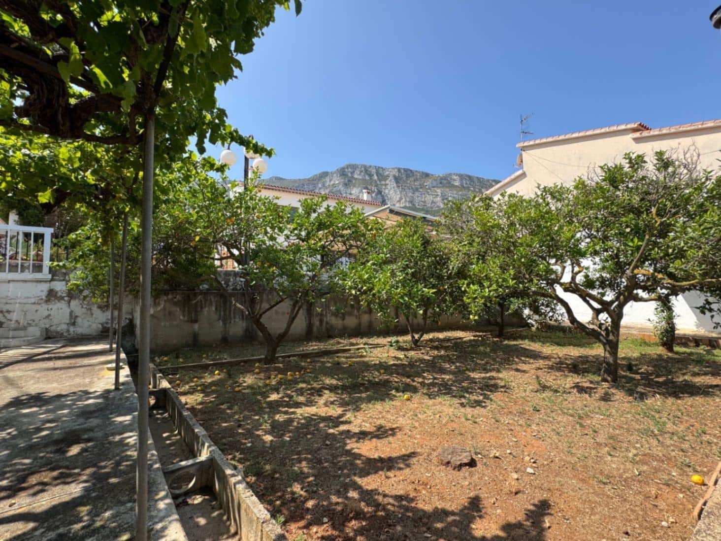 5 chambre Villa/Maison à vendre à Denia avec piscine garage - 580 000 € (Ref: 9226890)