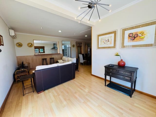 5 soverom Villa til salgs i El Montgó, Dénia med svømmebasseng garasje - € 580 000 (Ref: 9226890)