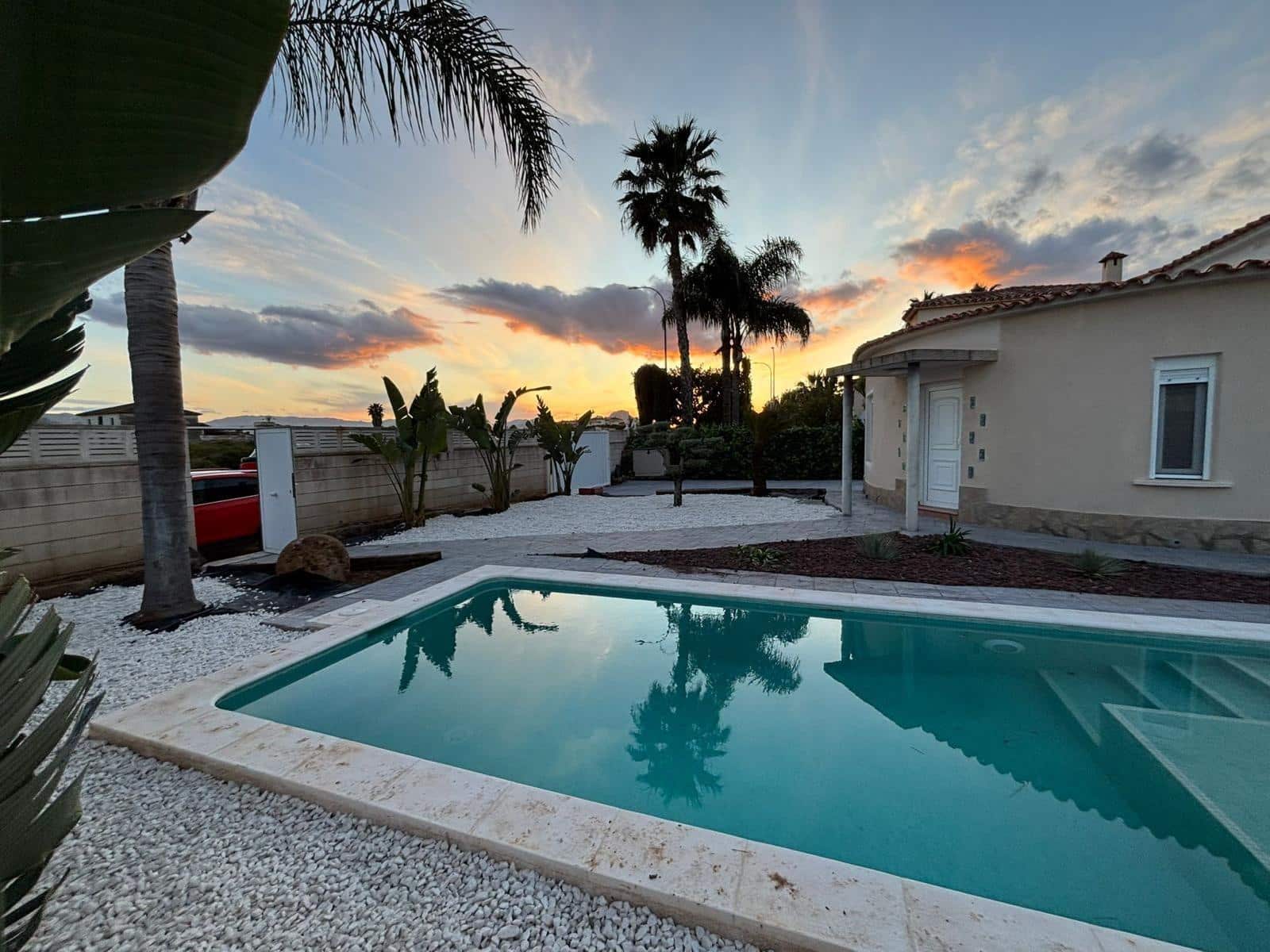 3 soverom Villa til leie i Denia med svømmebasseng garasje - € 1 600 (Ref: 9257498)