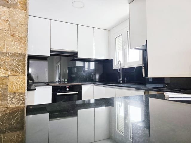 3 soverom Villa til leie i Les Bassetes - El Marjal, Dénia med svømmebasseng garasje - € 1 600 (Ref: 9257498)