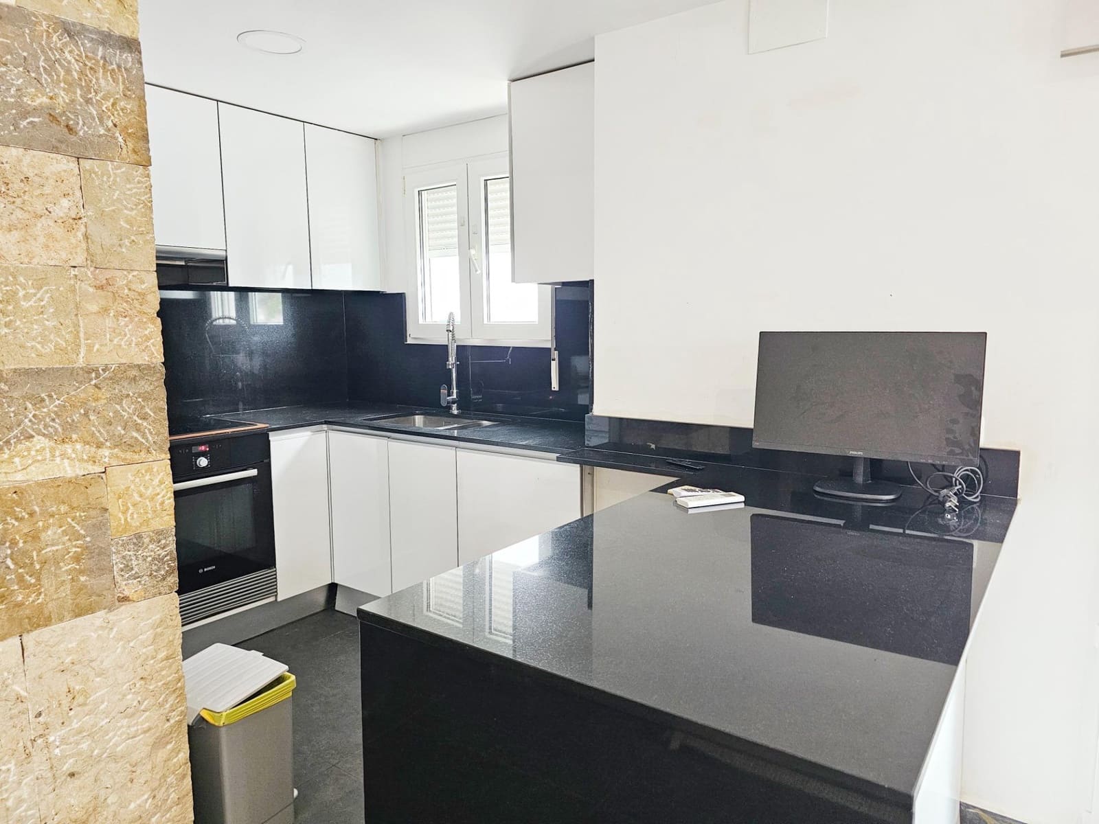 3 soverom Villa til leie i Denia med svømmebasseng garasje - € 1 600 (Ref: 9257498)