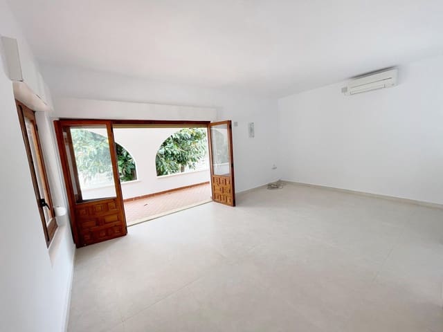 3 soveværelse Villa til salg i Las Rotas / Les Rotes, Dénia med swimmingpool garage - € 790.000 (Ref: 9257499)