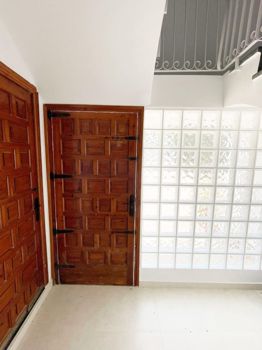 3 sypialnia Willa na sprzedaż w Denia z basenem garażem - 790 000 € (Ref: 9257499)