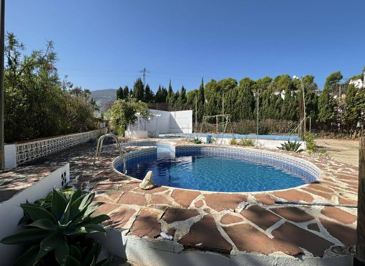 3 sypialnia Willa na sprzedaż w Denia z basenem garażem - 790 000 € (Ref: 9257499)