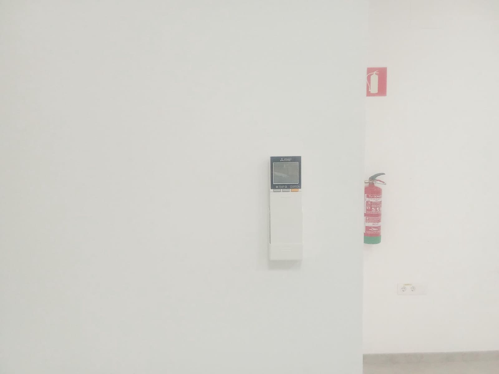 Commerciale da affittare in Denia - 650 € (Rif: 9262765)