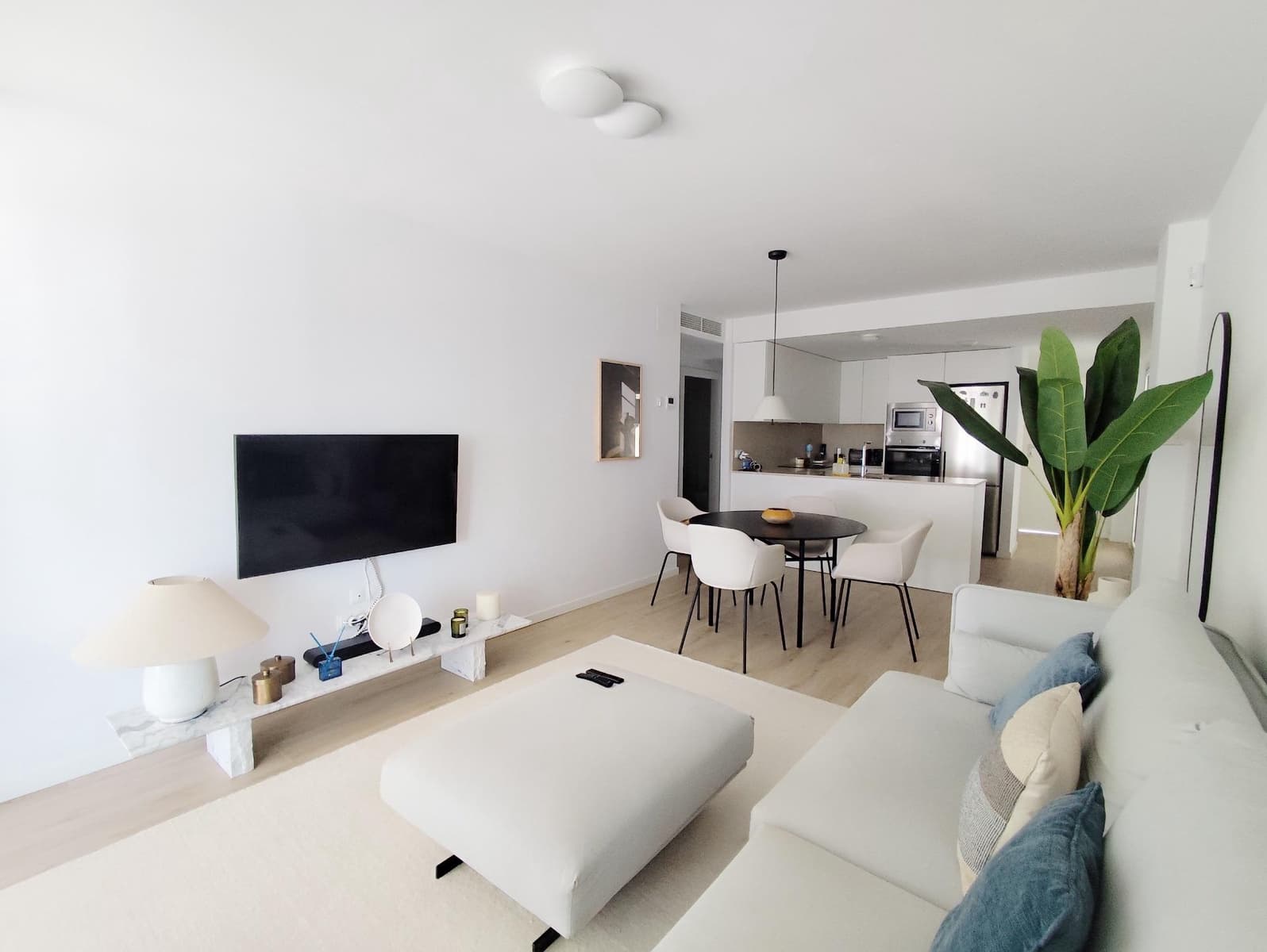 2 bedroom Apartment for sale in Denia with pool - € 399,000 (Ref: 9262766)