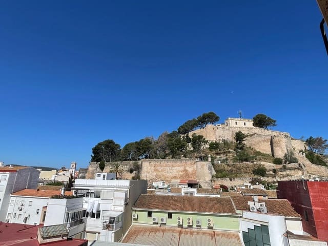 2 makuuhuone Kattohuoneisto myytävänä paikassa El Puerto, Dénia - 375 000 € (Ref: 9272432)