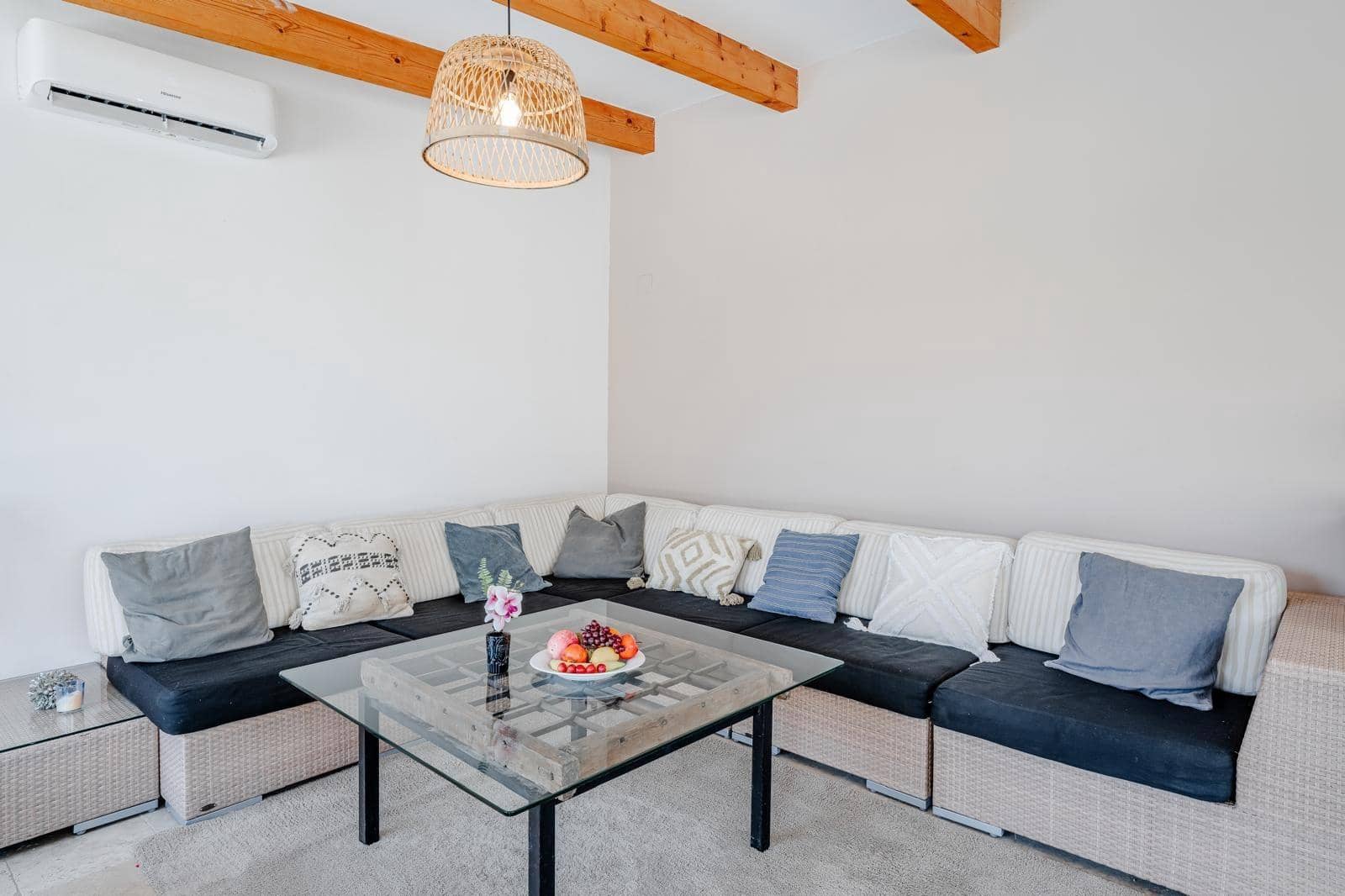 4 soverom Villa til leie i Denia med svømmebasseng garasje - € 2 300 (Ref: 9276484)