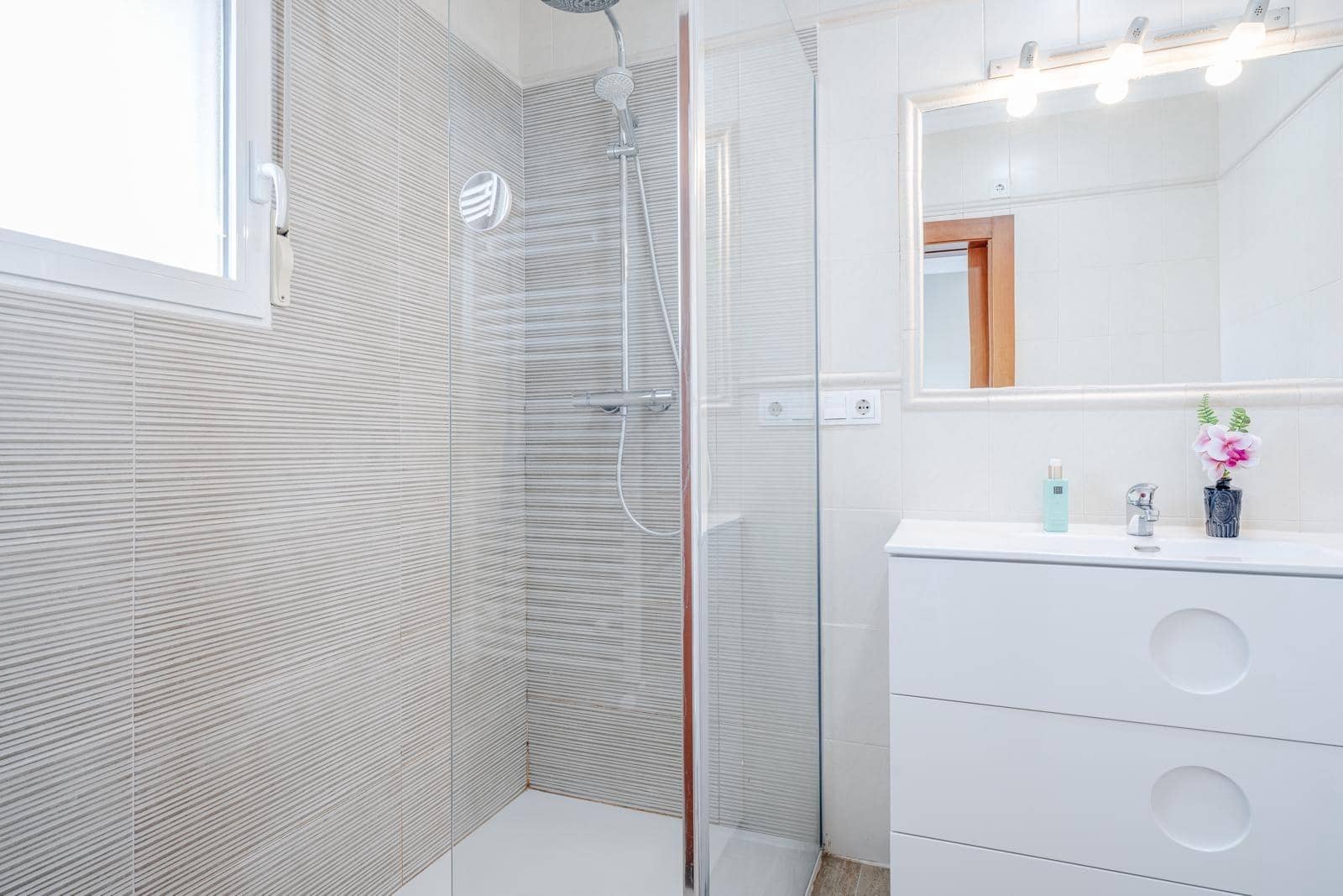 4 soverom Villa til leie i Denia med svømmebasseng garasje - € 2 300 (Ref: 9276484)