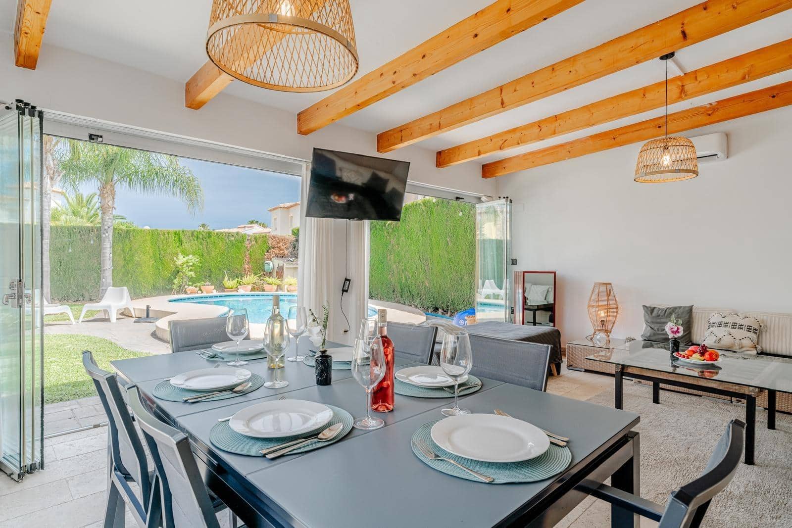 4 soverom Villa til leie i Denia med svømmebasseng garasje - € 2 300 (Ref: 9276484)