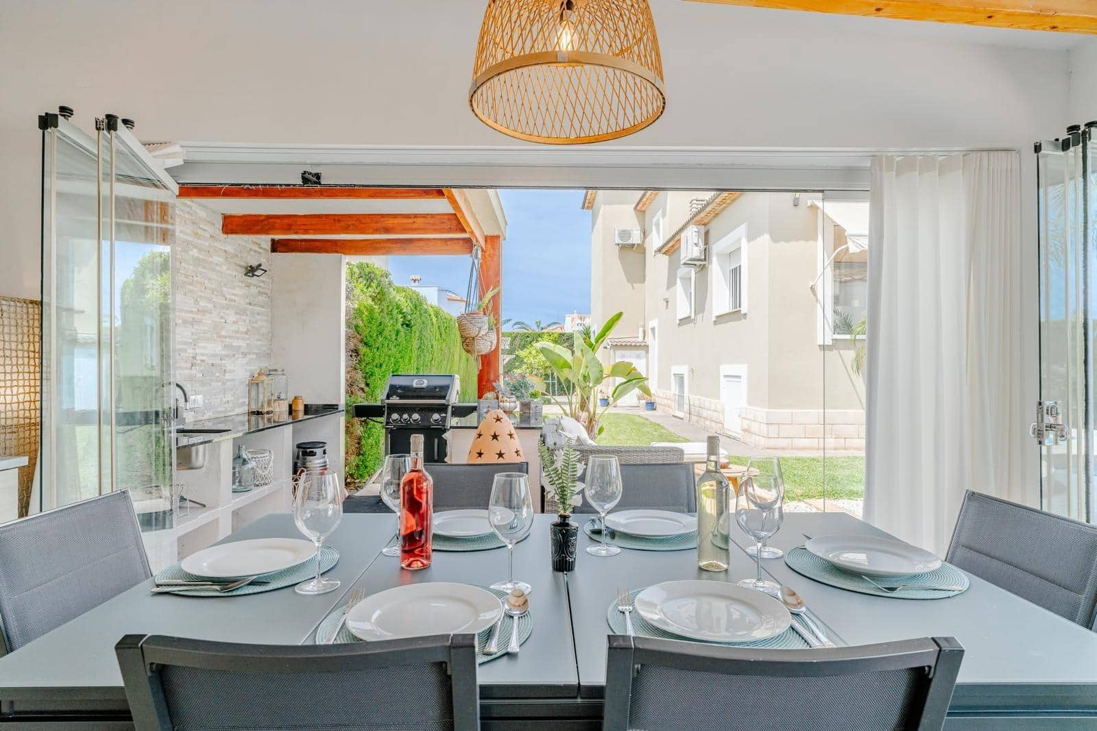 4 soverom Villa til leie i Denia med svømmebasseng garasje - € 2 300 (Ref: 9276484)