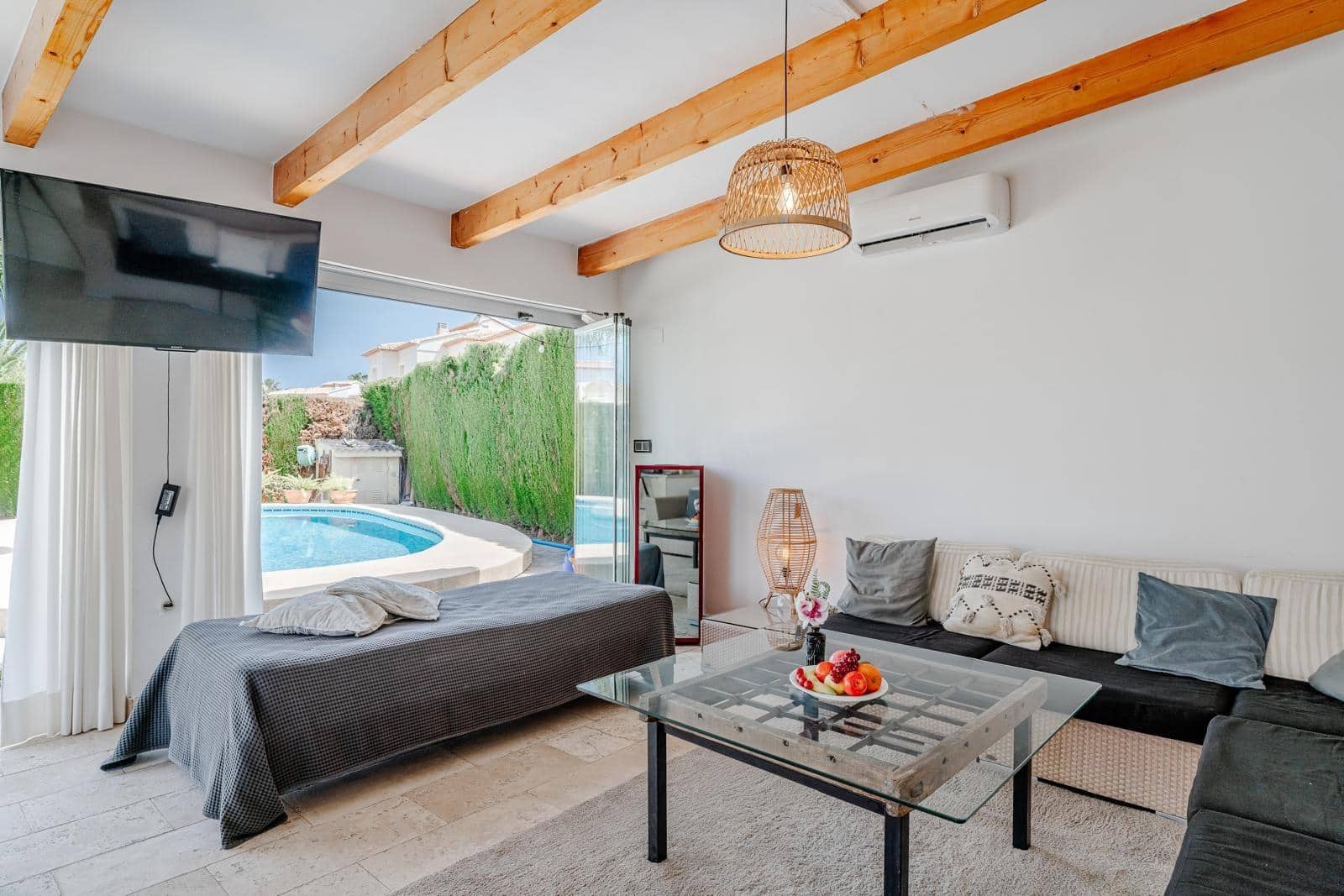4 soverom Villa til leie i Denia med svømmebasseng garasje - € 2 300 (Ref: 9276484)