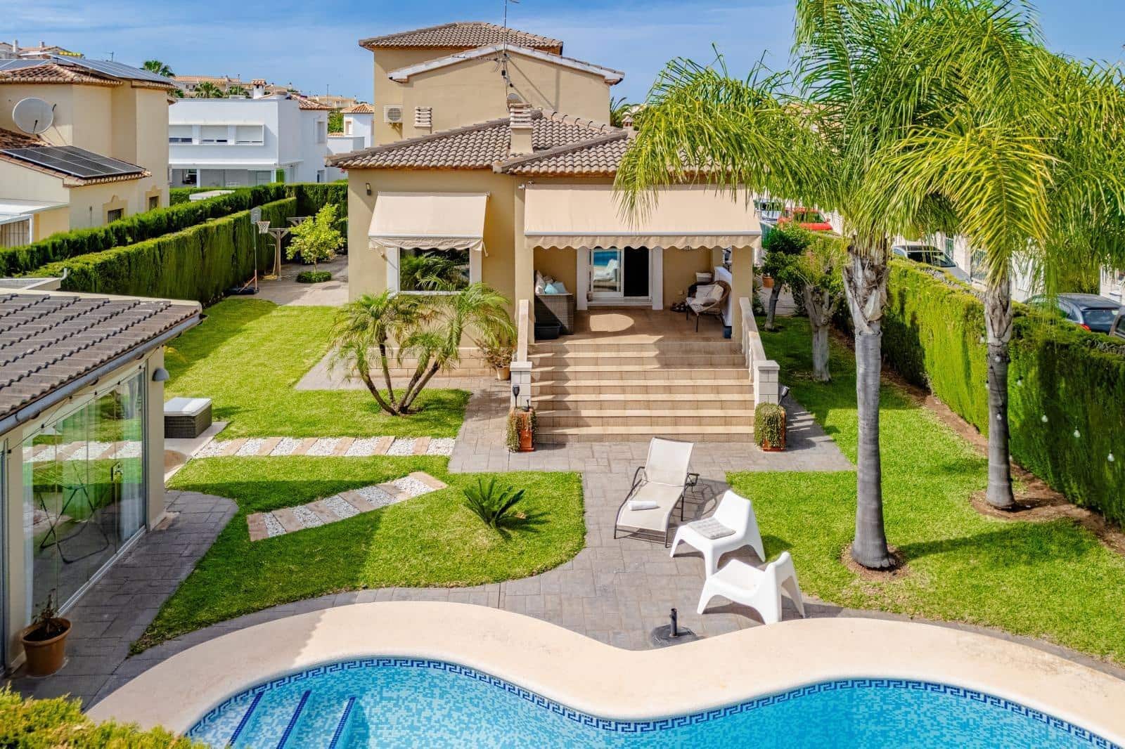 4 soverom Villa til leie i Denia med svømmebasseng garasje - € 2 300 (Ref: 9276484)