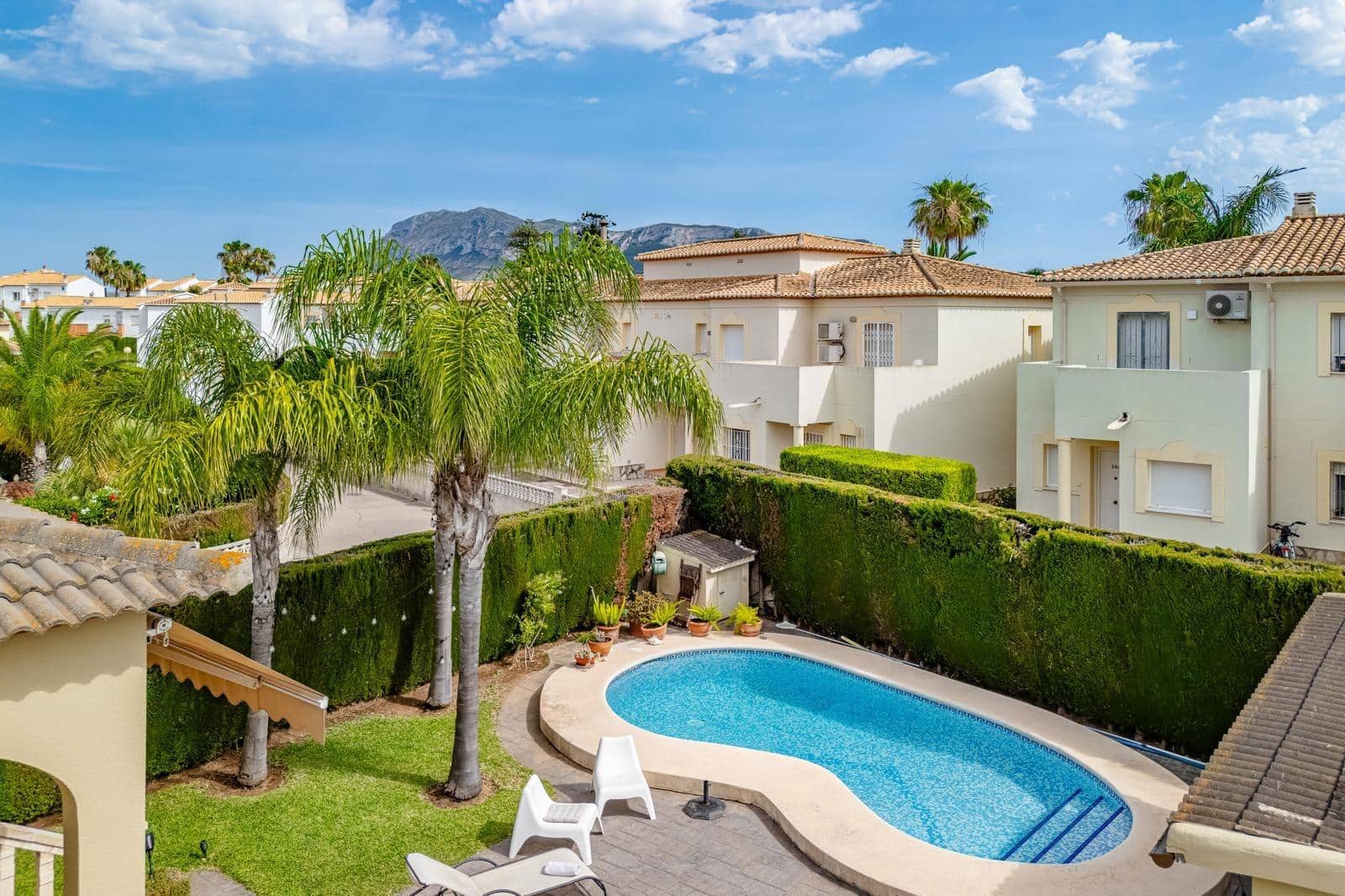 4 soverom Villa til leie i Denia med svømmebasseng garasje - € 2 300 (Ref: 9276484)