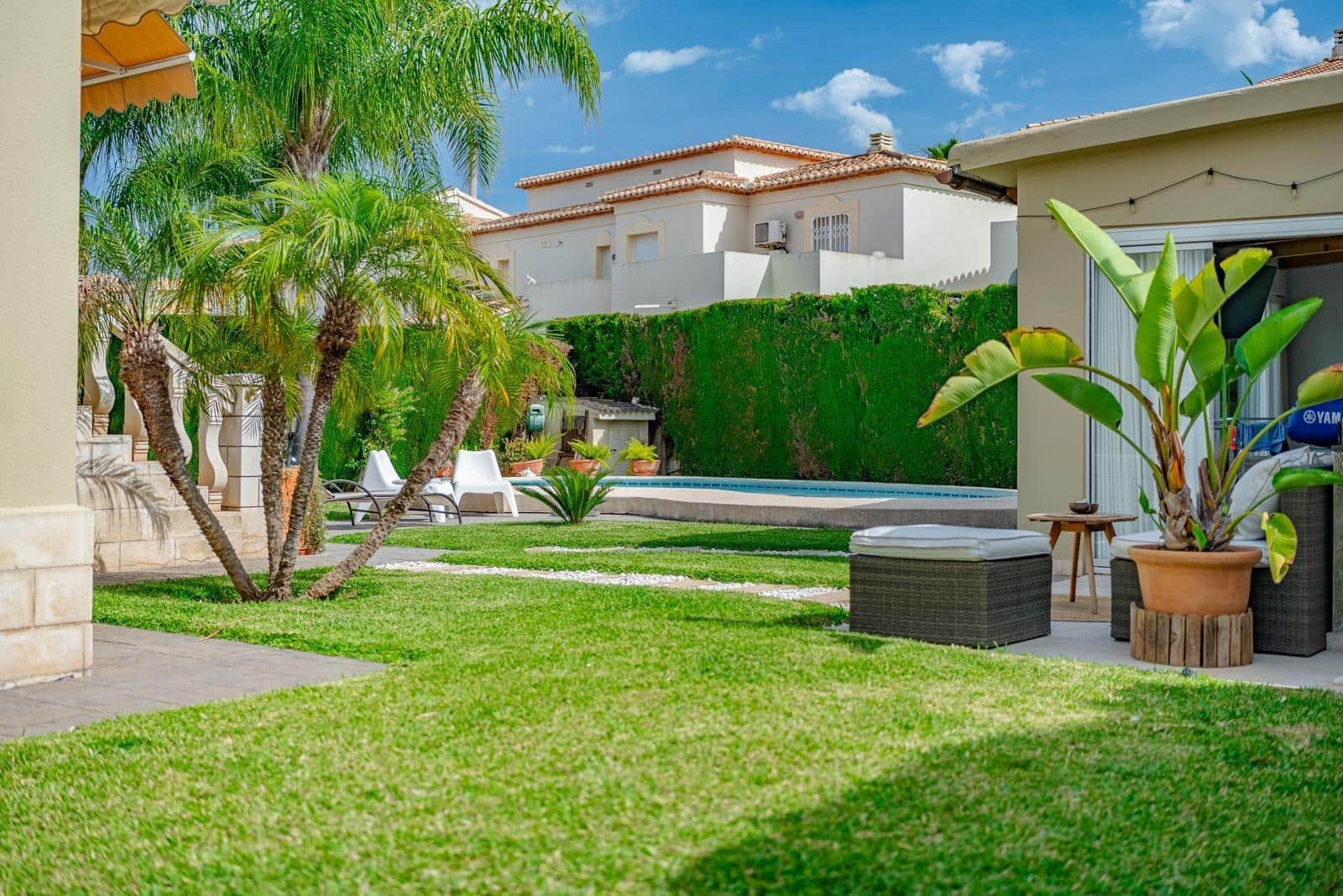 4 soverom Villa til leie i Denia med svømmebasseng garasje - € 2 300 (Ref: 9276484)