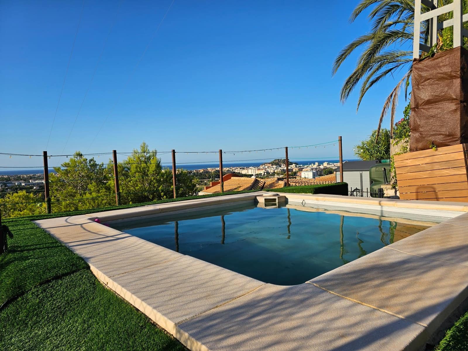 3 soveværelse Rækkehus til salg i Denia med swimmingpool garage - € 500.000 (Ref: 9282355)