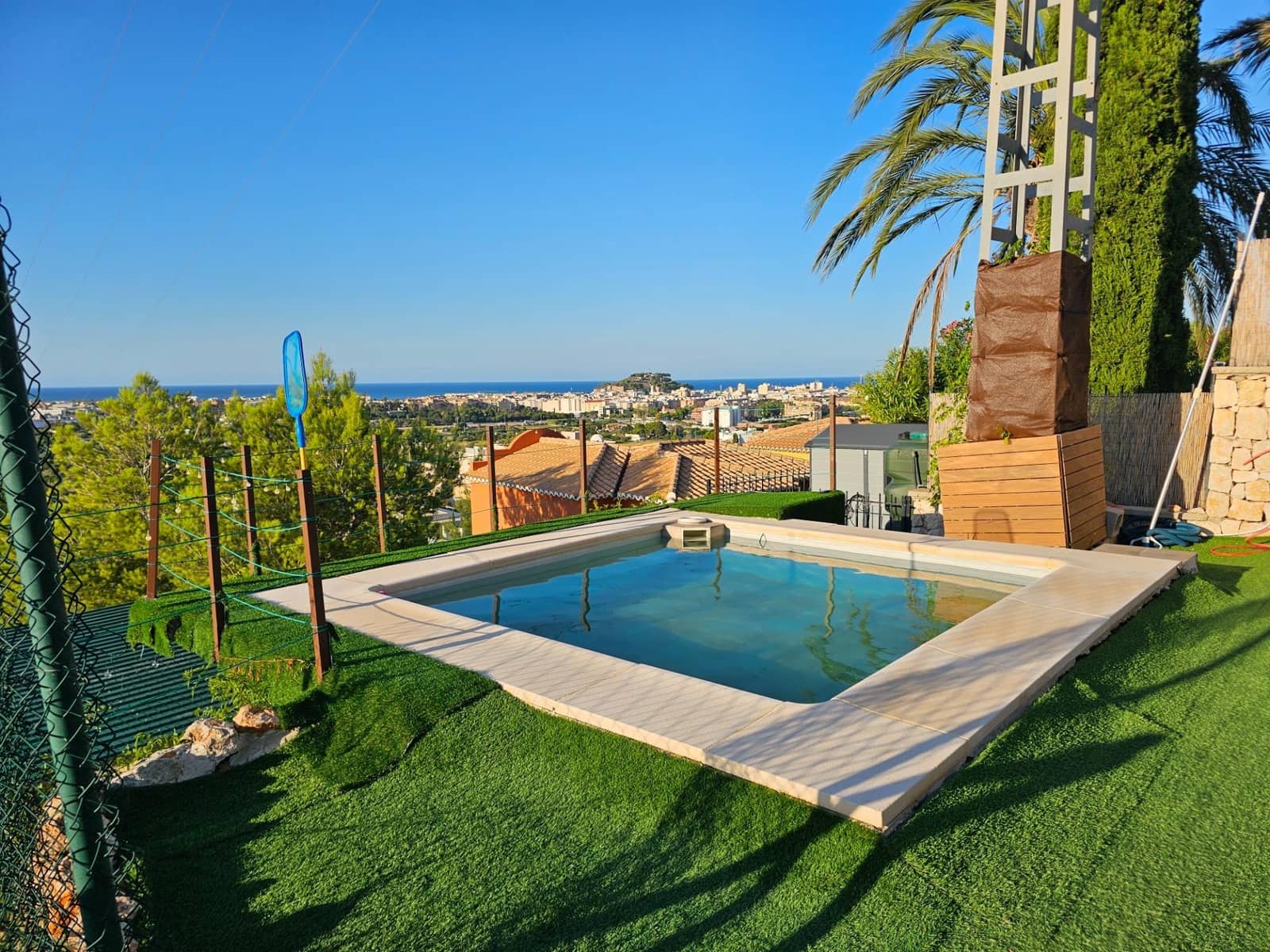 3 slaapkamer Rijtjeshuis te koop in Denia met zwembad garage - € 500.000 (Ref: 9282355)