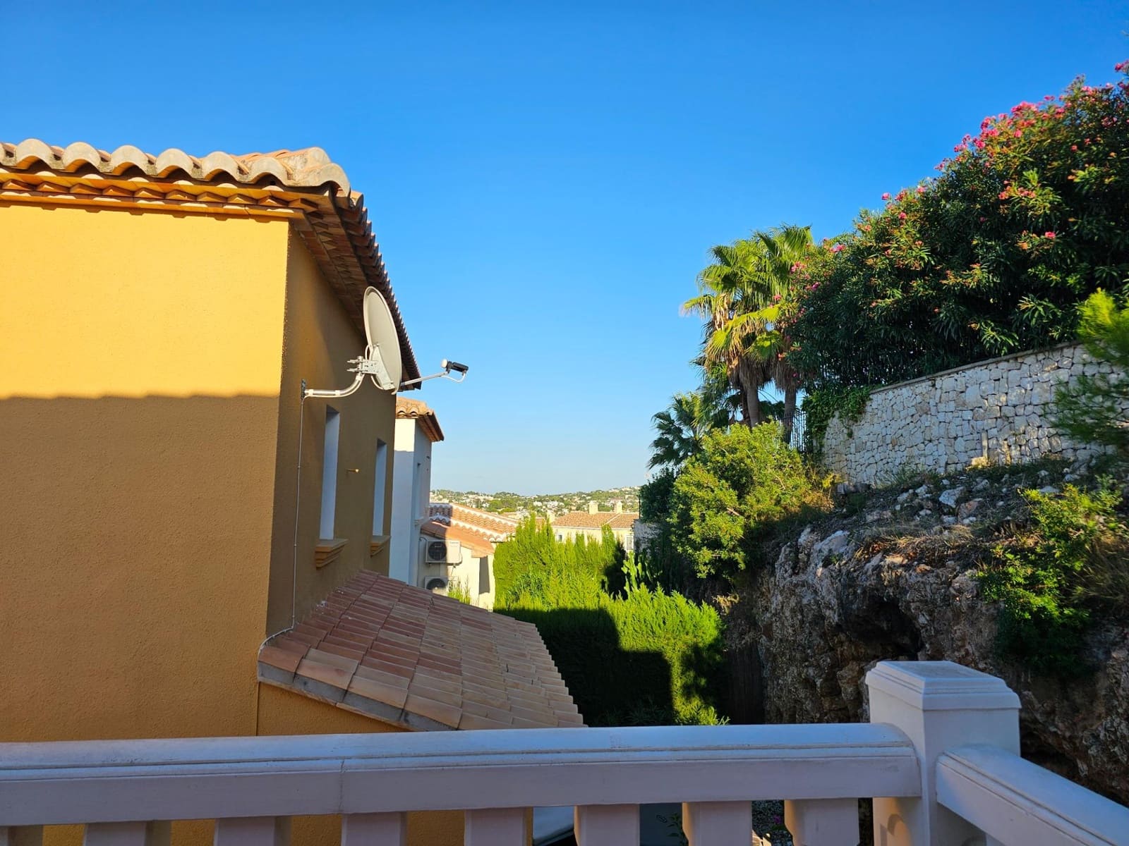 3 soveværelse Rækkehus til salg i Denia med swimmingpool garage - € 500.000 (Ref: 9282355)