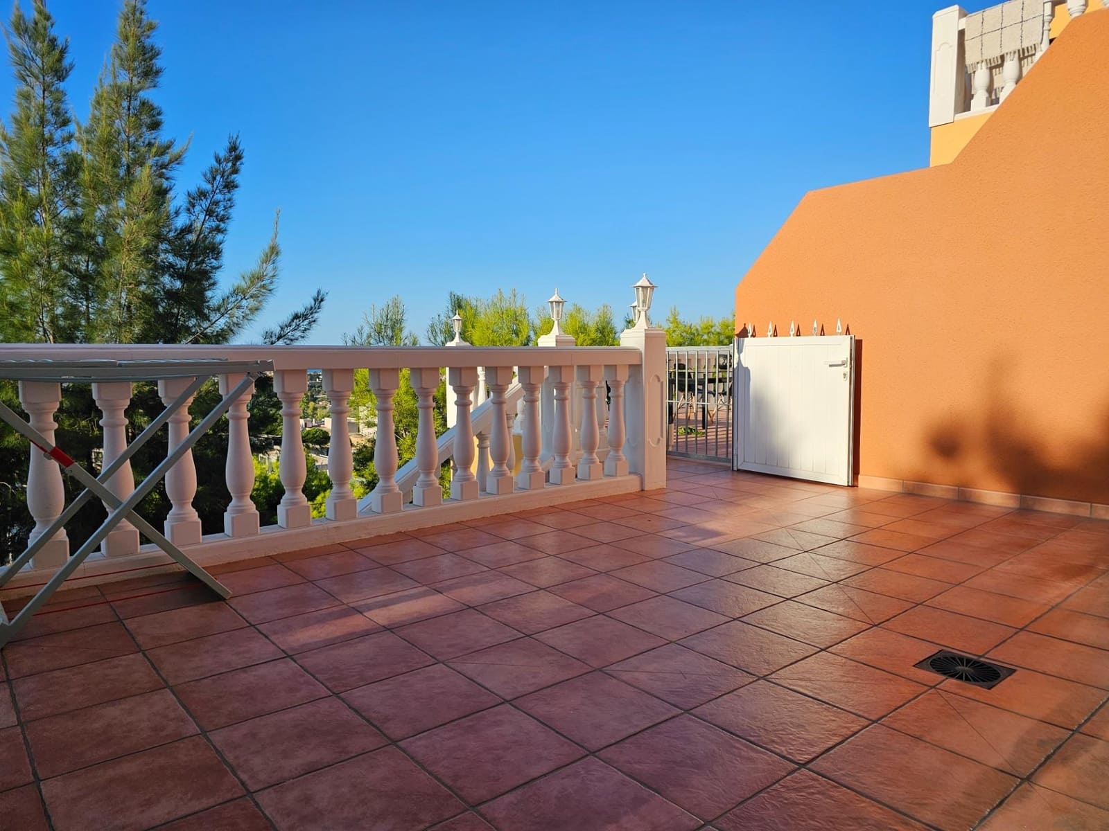 3 sypialnia Dom szeregowy na sprzedaż w Denia z basenem garażem - 500 000 € (Ref: 9282355)