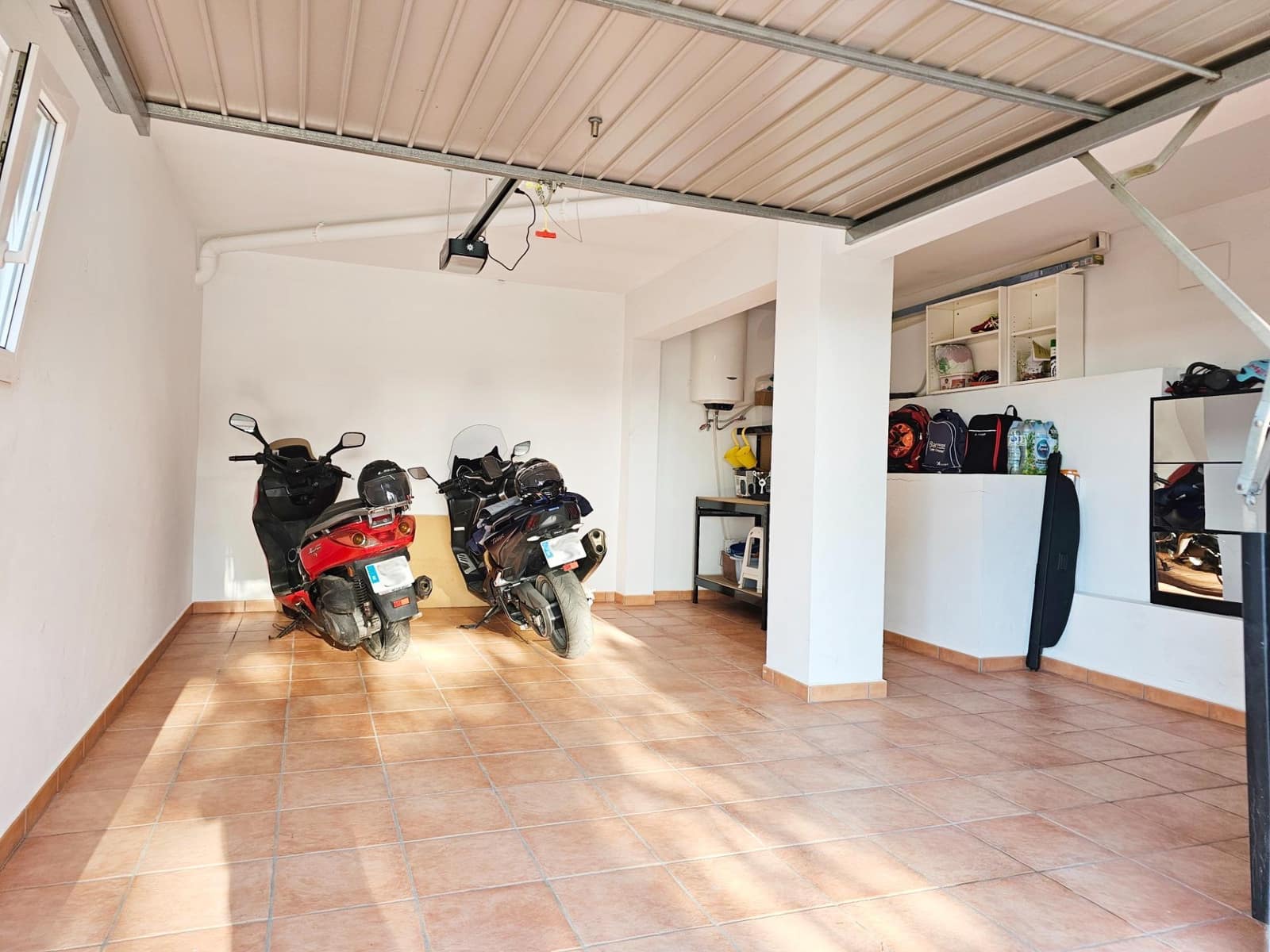 3 slaapkamer Rijtjeshuis te koop in Denia met zwembad garage - € 500.000 (Ref: 9282355)