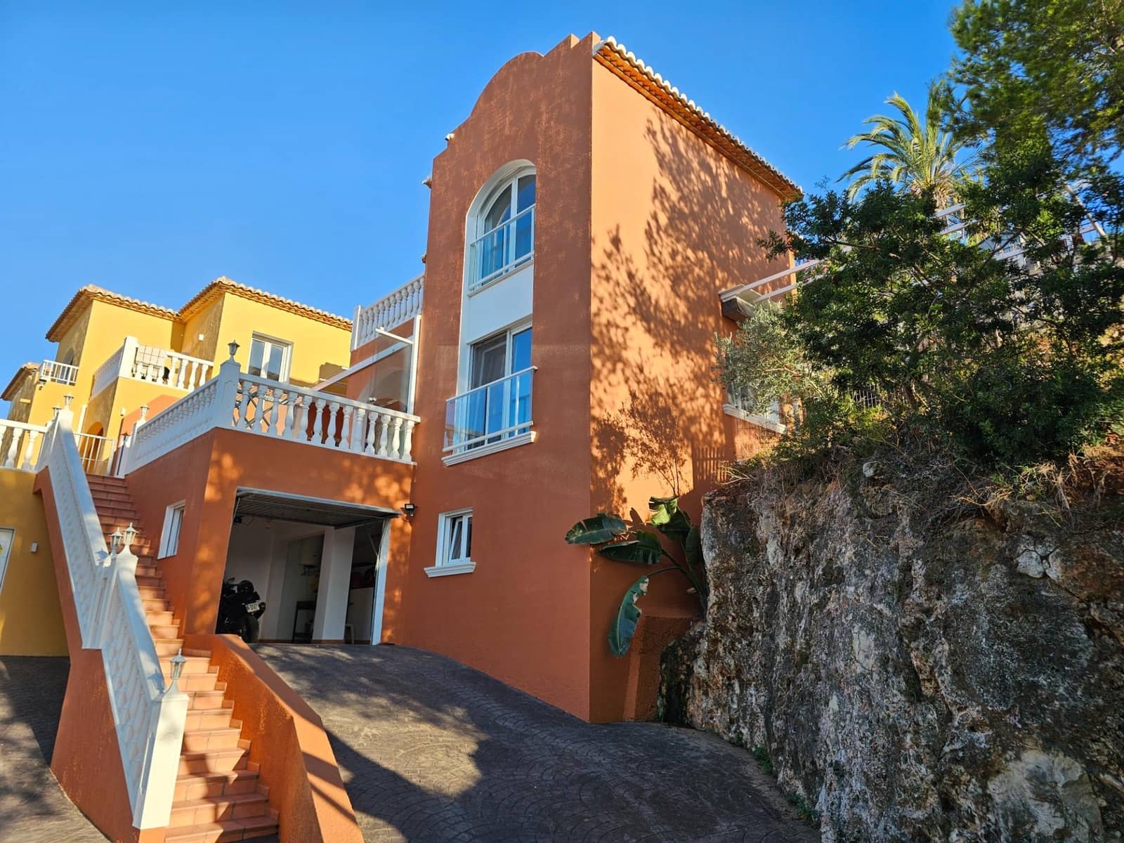 3 soveværelse Rækkehus til salg i Denia med swimmingpool garage - € 500.000 (Ref: 9282355)