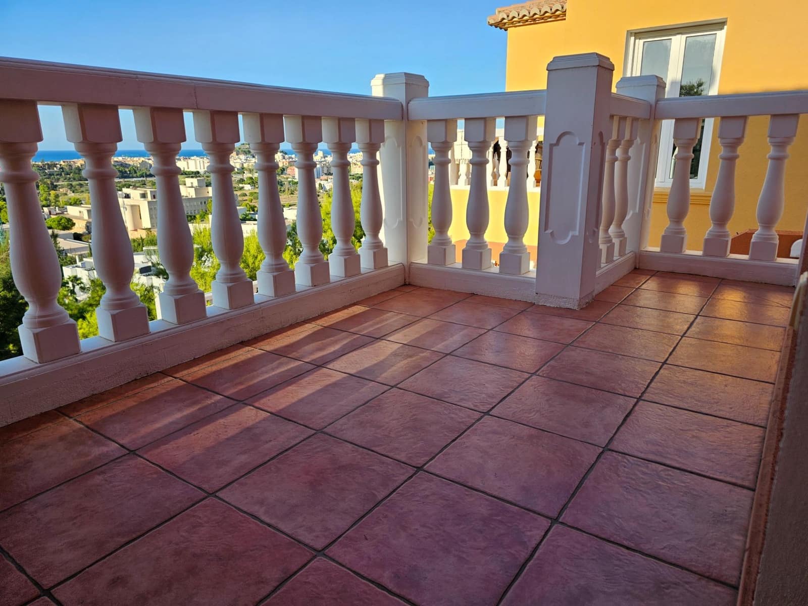 3 soveværelse Rækkehus til salg i Denia med swimmingpool garage - € 500.000 (Ref: 9282355)