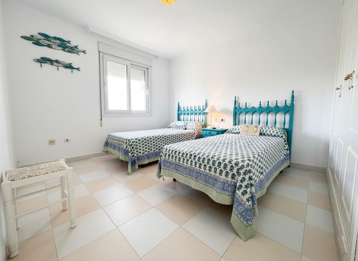 Adosado de 3 habitaciones en Dénia en venta con piscina - 420.000 € (Ref: 9341367)