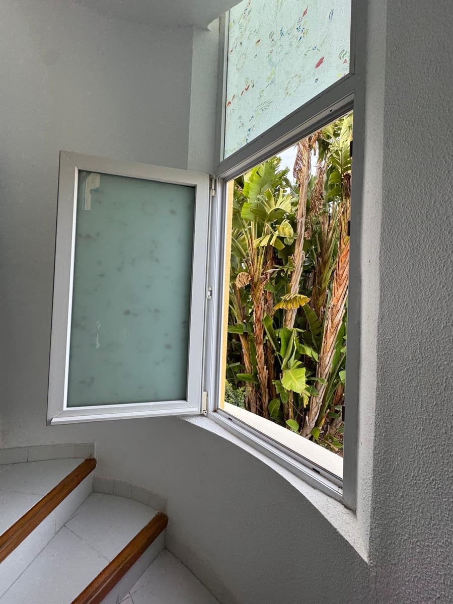 Adosado de 3 habitaciones en Dénia en venta con piscina - 420.000 € (Ref: 9341367)